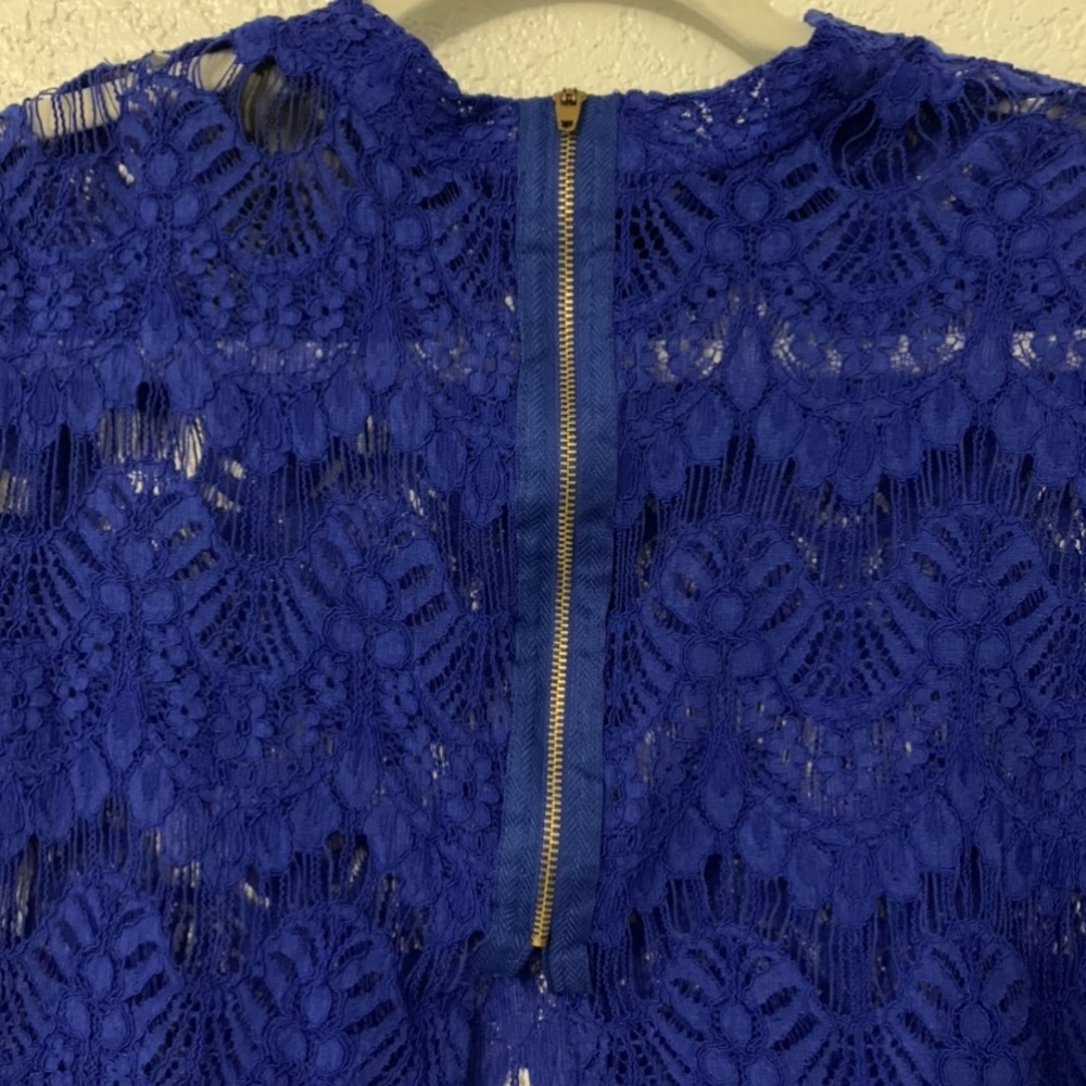 Blue Top - Picture 4 of 6
